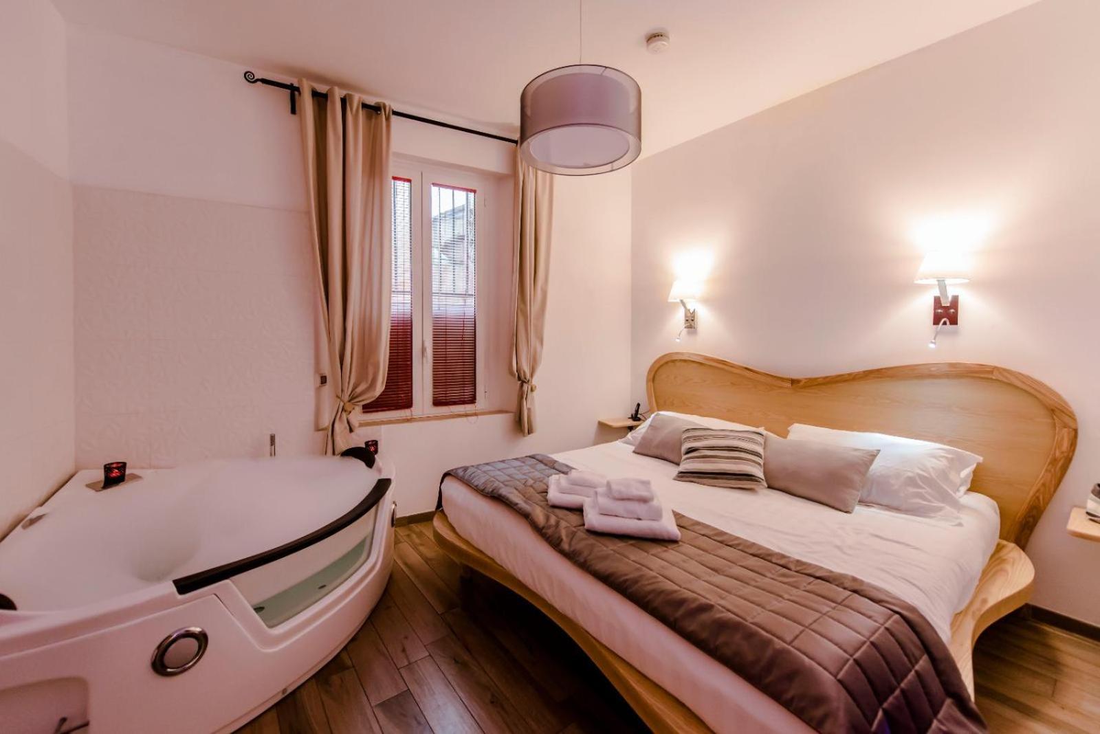 Flatinrome Trastevere Deluxe Rooms - Green Patio Εξωτερικό φωτογραφία
