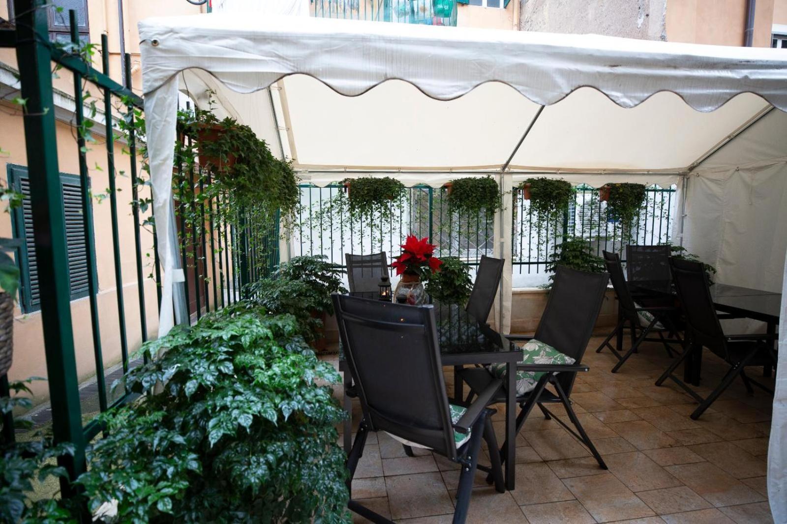 Flatinrome Trastevere Deluxe Rooms - Green Patio Εξωτερικό φωτογραφία