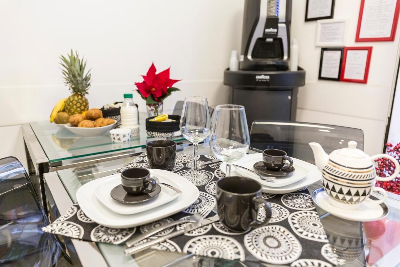 Flatinrome Trastevere Deluxe Rooms - Green Patio Εξωτερικό φωτογραφία