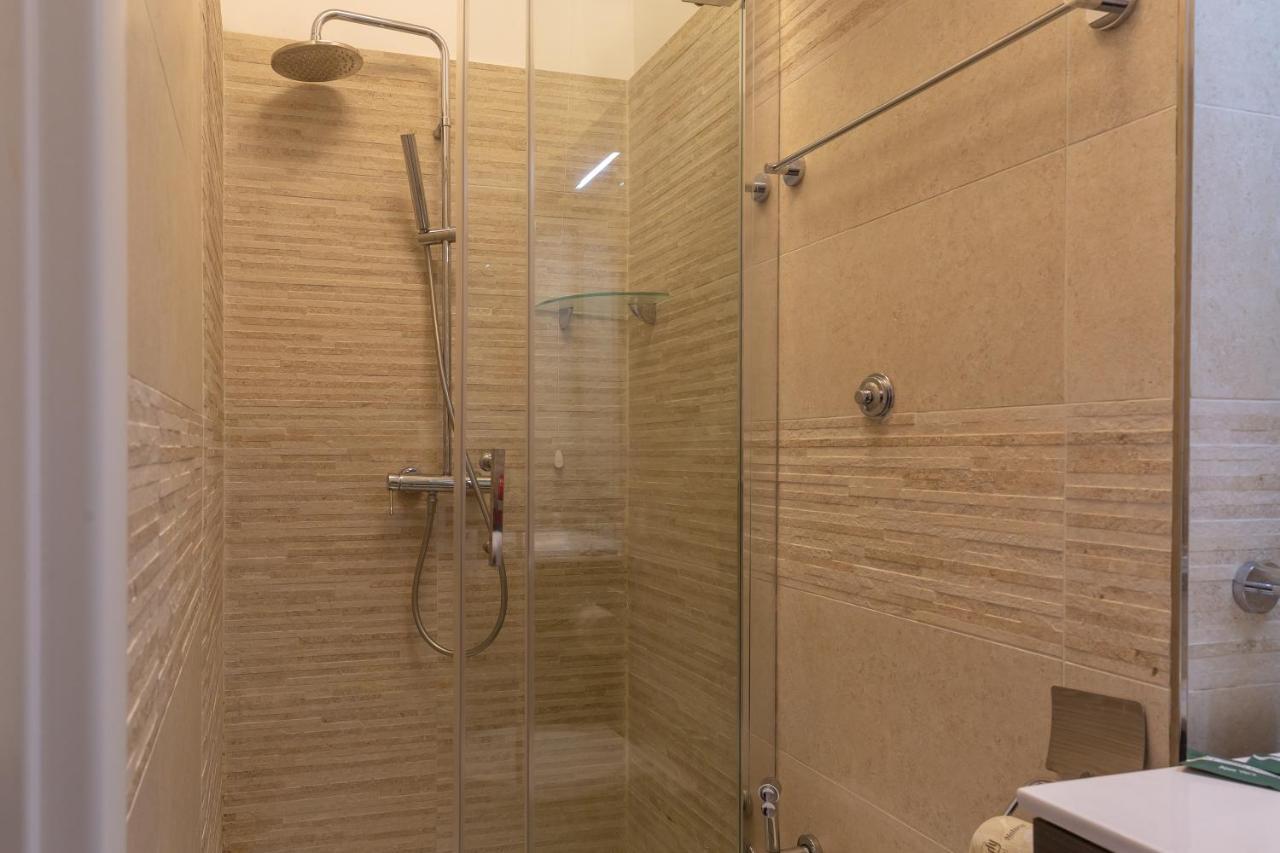 Flatinrome Trastevere Deluxe Rooms - Green Patio Εξωτερικό φωτογραφία